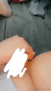 This feels good but i d rather have a real dick in me