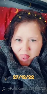 Mmm fresh out the shower all snuggly who wants to join me under the