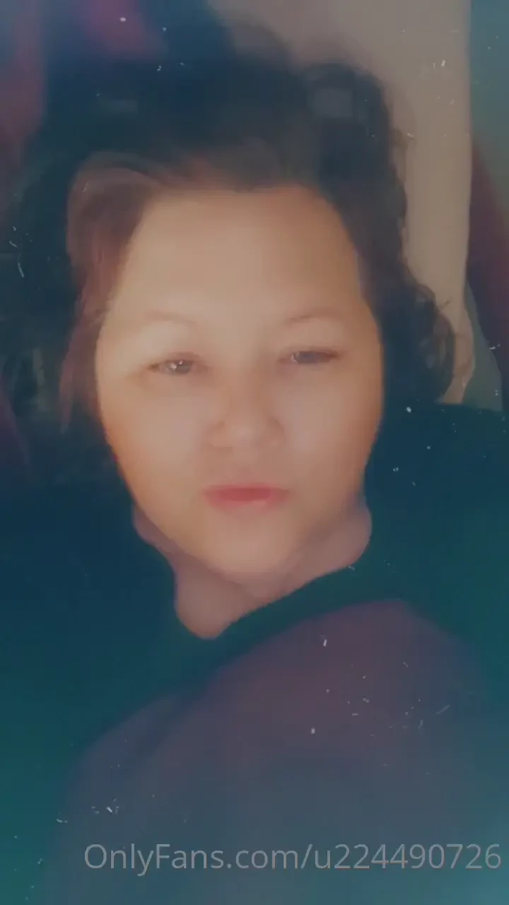 Imagine being on top of me now looking into my eyes as you fuck me 