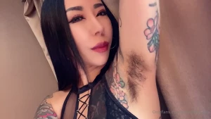 Do you crave sniffing the aroma of my sweaty hairy armpits beg for it