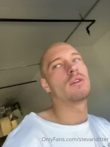 About 2 hours 6pm pst free live then 15 paid live for the crazy stuff