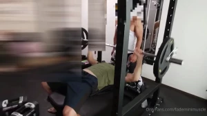 Safari safari gym fuck with mr safari this is the long awaited video