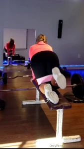 Who wants to get physical lunchtime gym session xo part 1