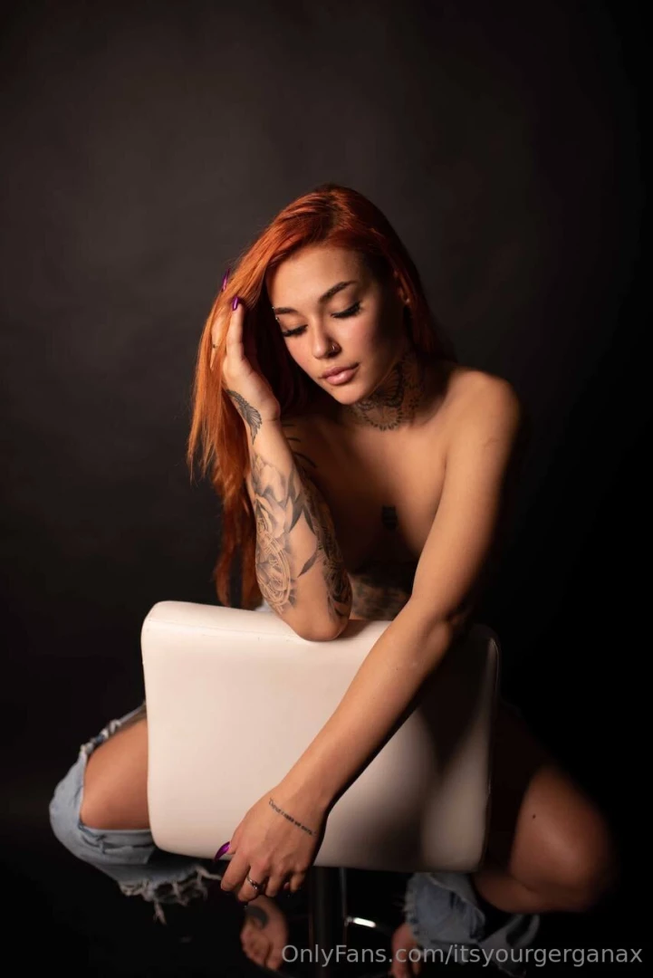 Do you like me better blonde or redhead 