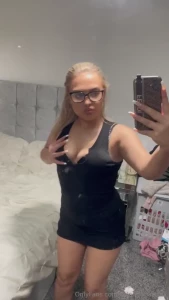 Chatting over on my vip page kblondebarbiexx