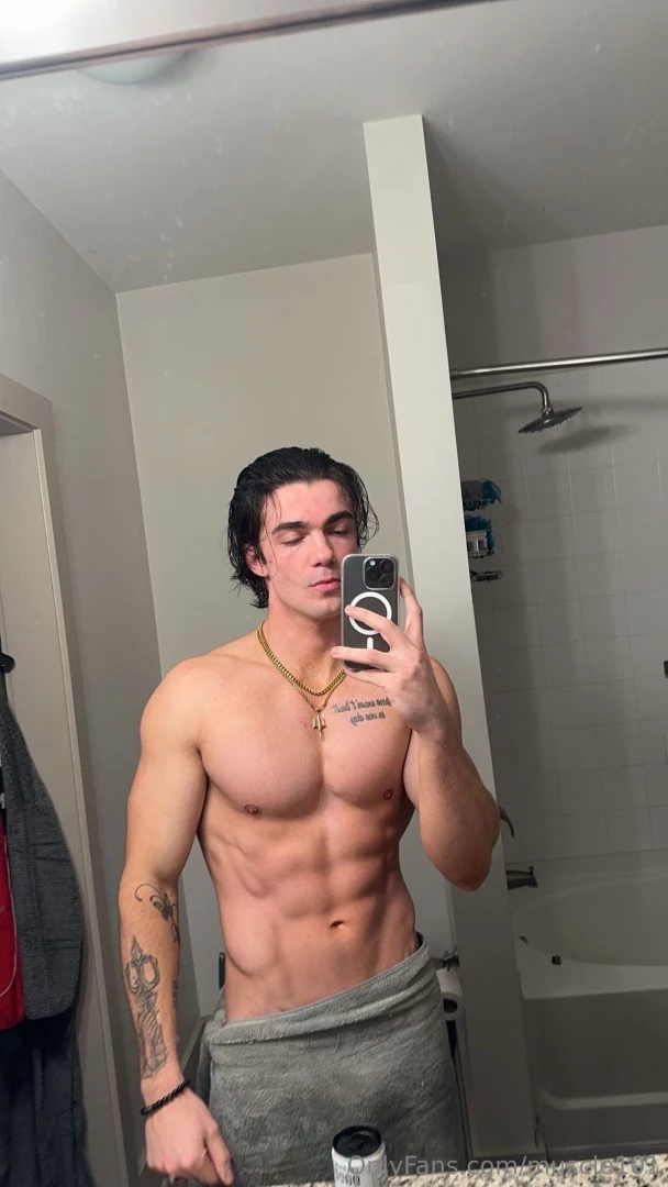 Oops i almost drop my towel 