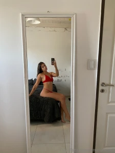 Can t stop checking myself in the mirror