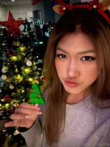 Sweet and beautiful asian girl shallow 18 yo slut aiko_mia who is part 303