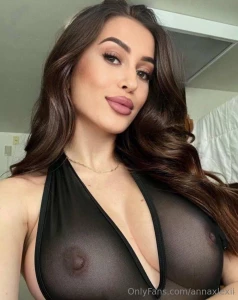 Follow my besties siennavoxx she personally respond to all messages part 430