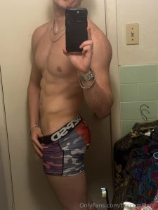Nice lil shower video for ya