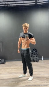 Yo go follow the homie he just made an onlyfans you won t regret it part 1