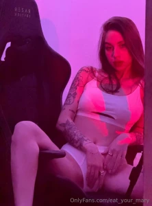 She l_hunnybunny_l needs your cock more than ever this beauty will part 109