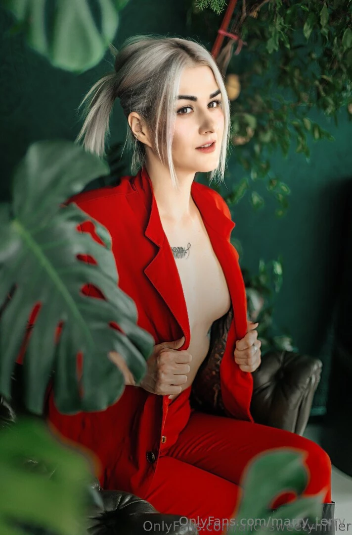 My stunning friend alicesweetymiller is seeking your attention have part 166 