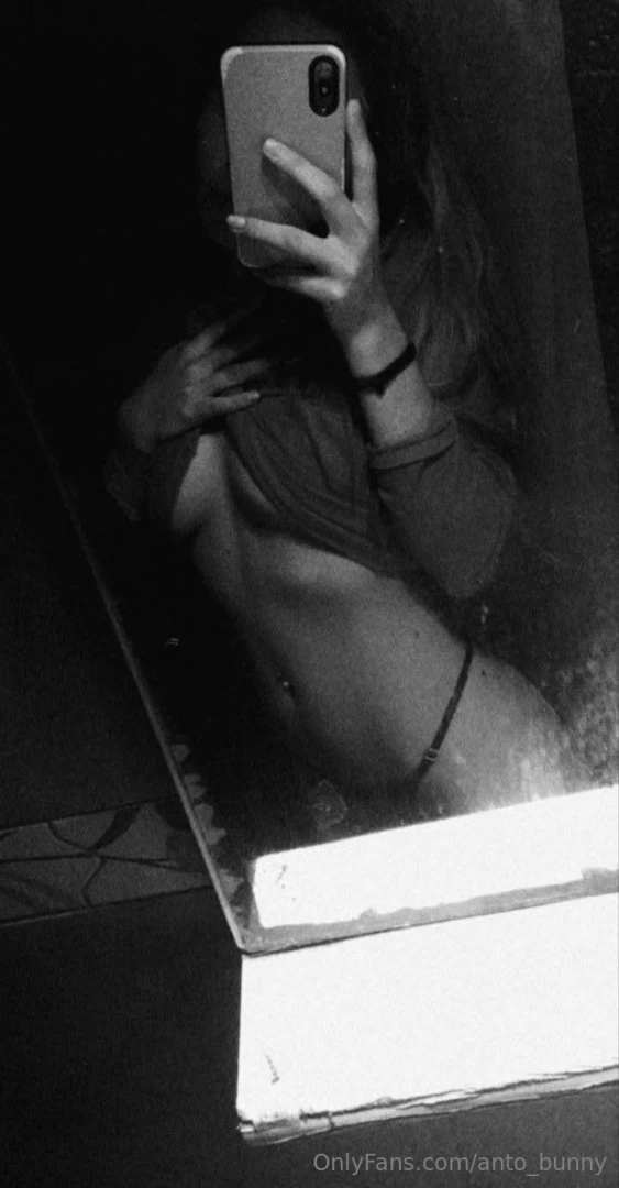 My friend conneelov is on onlyfans free you can ask her for vc active part 1 