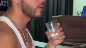 Encuentro en un bar