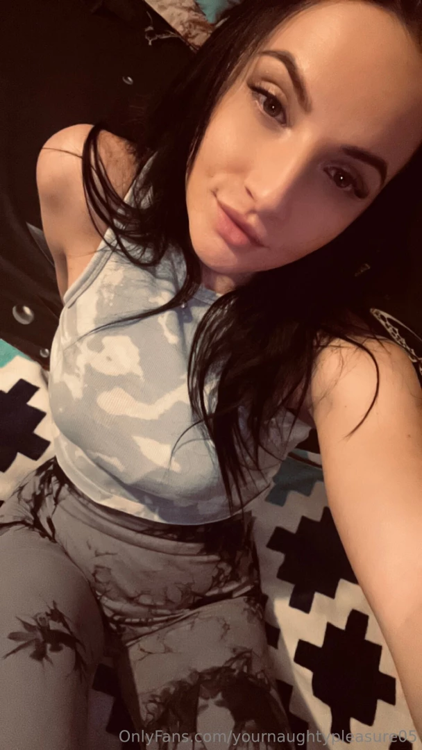 Yournaughtypleasure05 