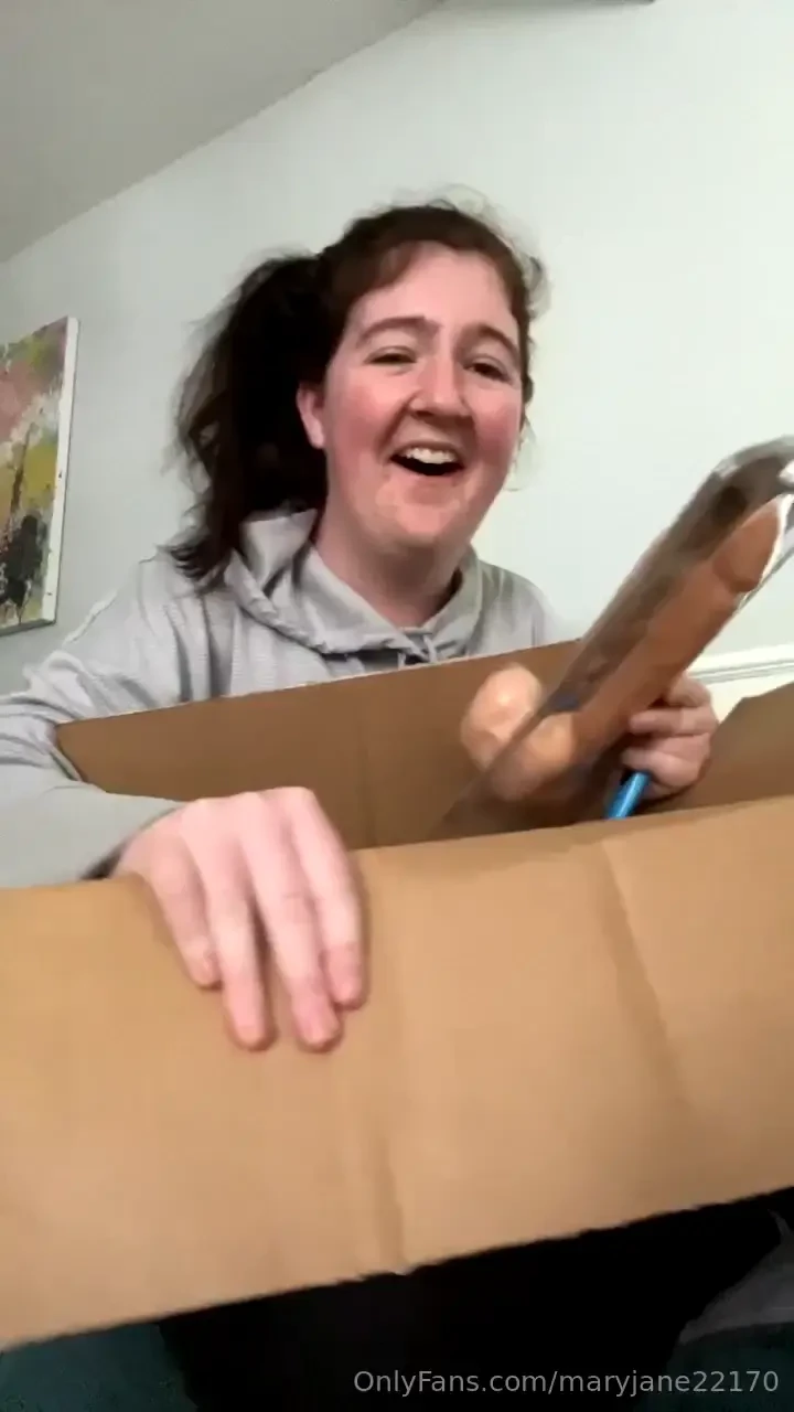 Watch my reaction to opening up my sex toy package amp seeing big boy 