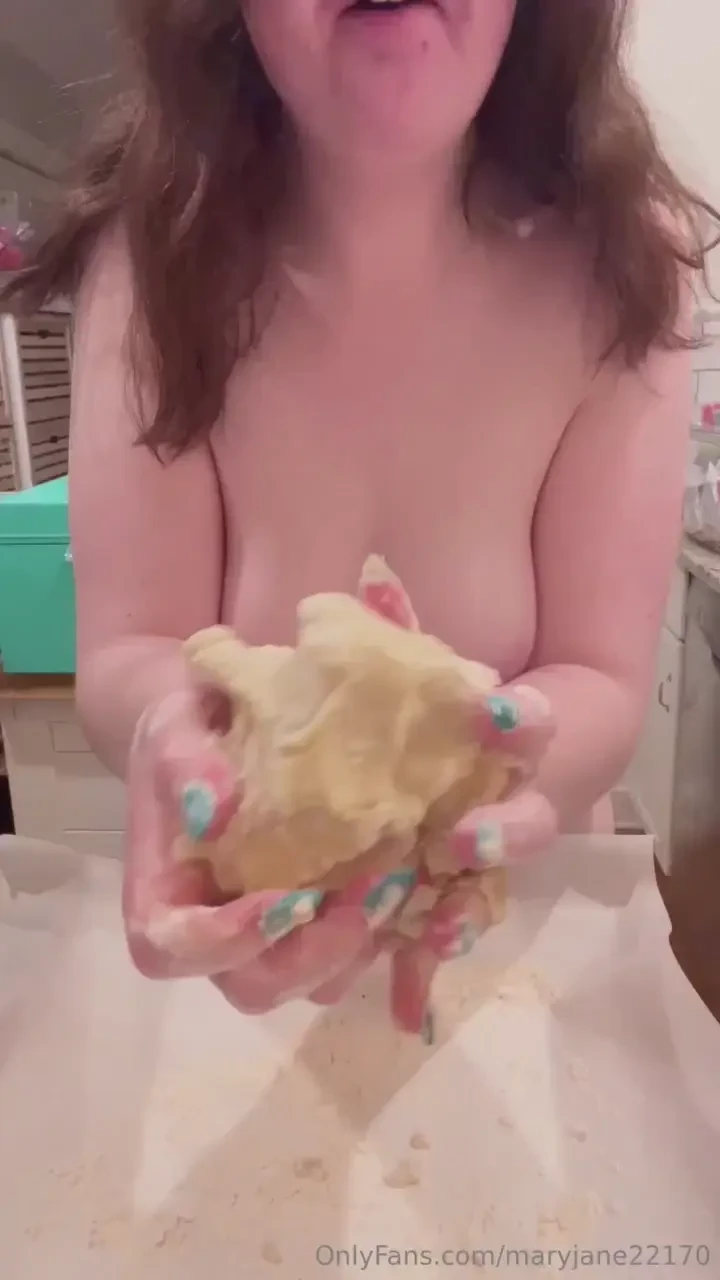 Here s to one year on only fans enjoy my chaotic hot mess energy i part 1 