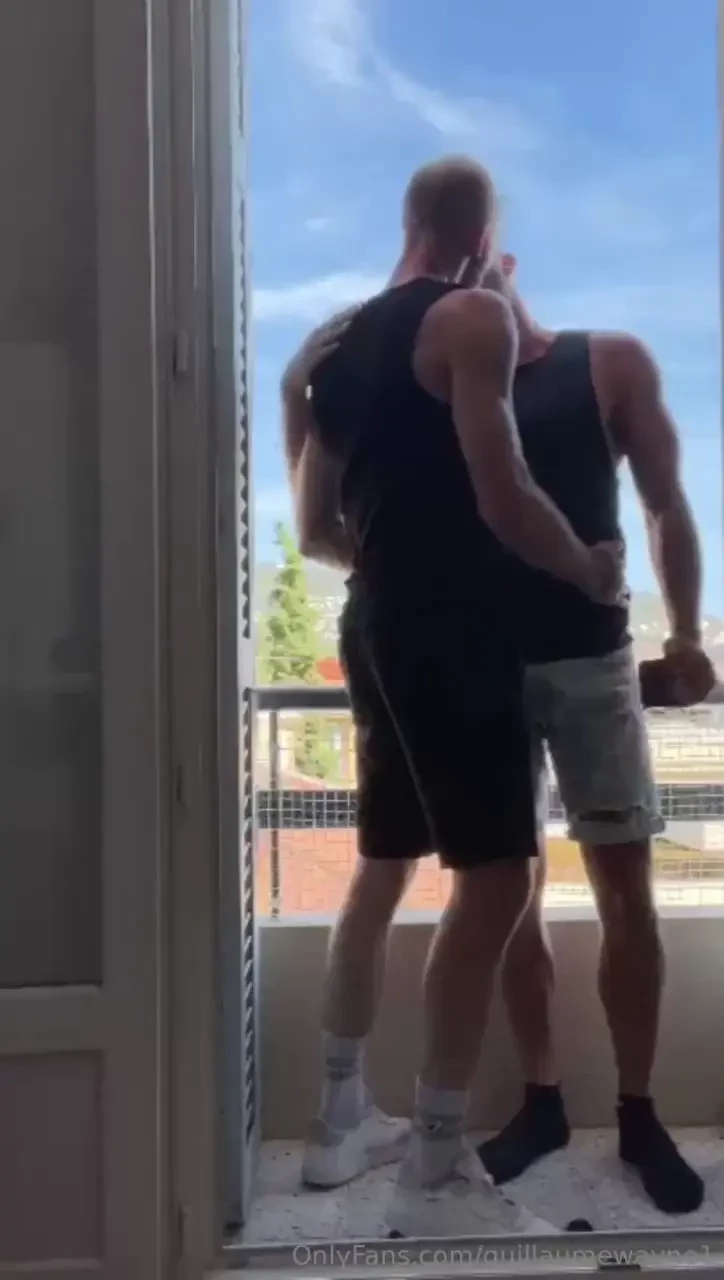 Let me fuck you in the balcony tonyxoff come to take a coffee and he 