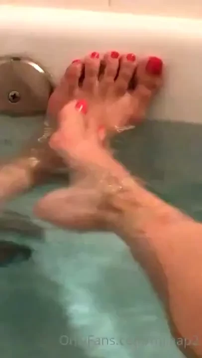 If you know me you know i love my baths 