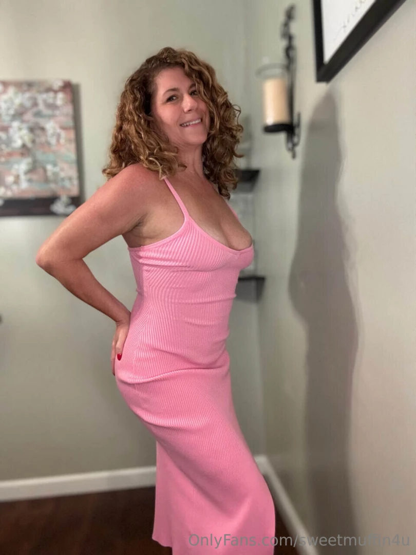 You deserve to feel special tonight and i m here to make that happen 