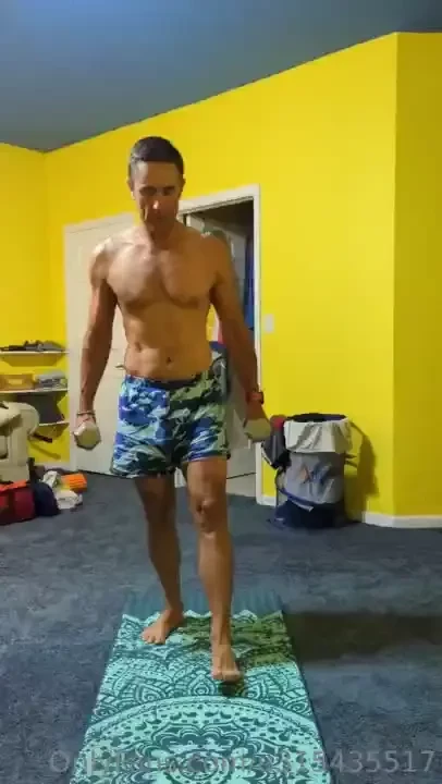 Quick morning workout before heading to the airport your turn now 