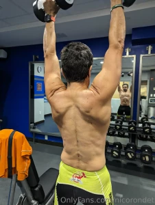 Lighter weights and slower motion help working the stabilizer muscles part 1