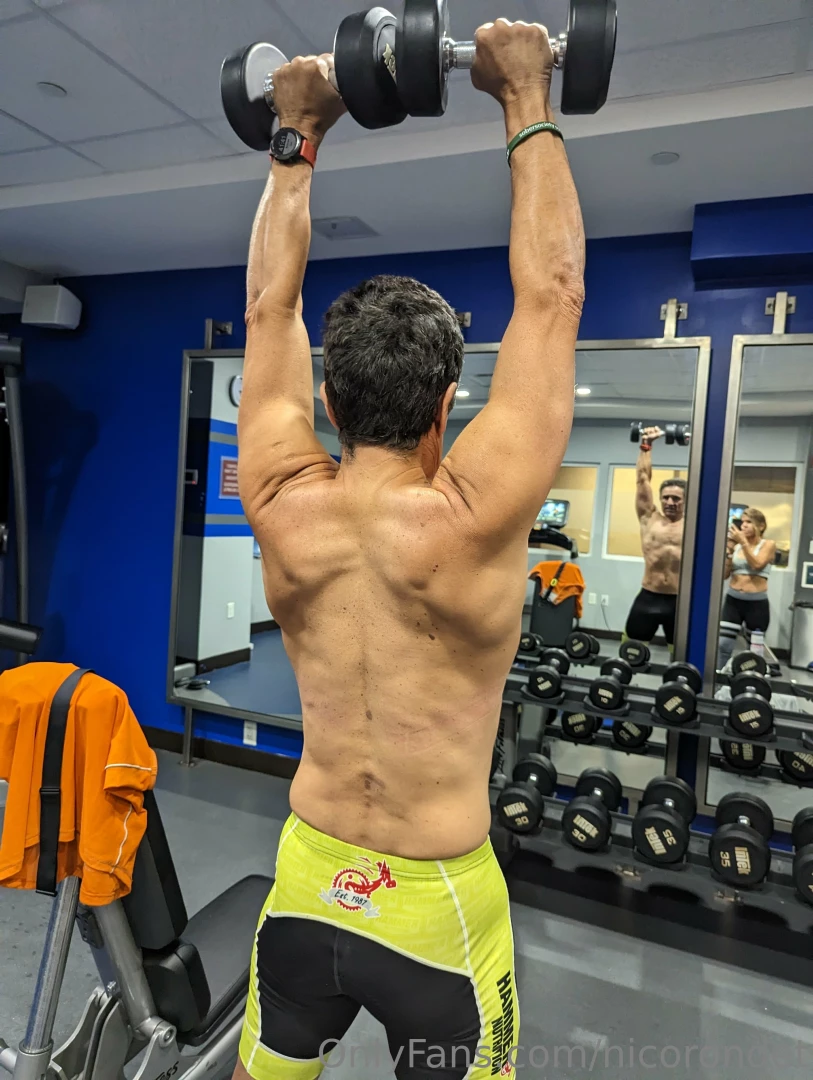 Lighter weights and slower motion help working the stabilizer muscles 