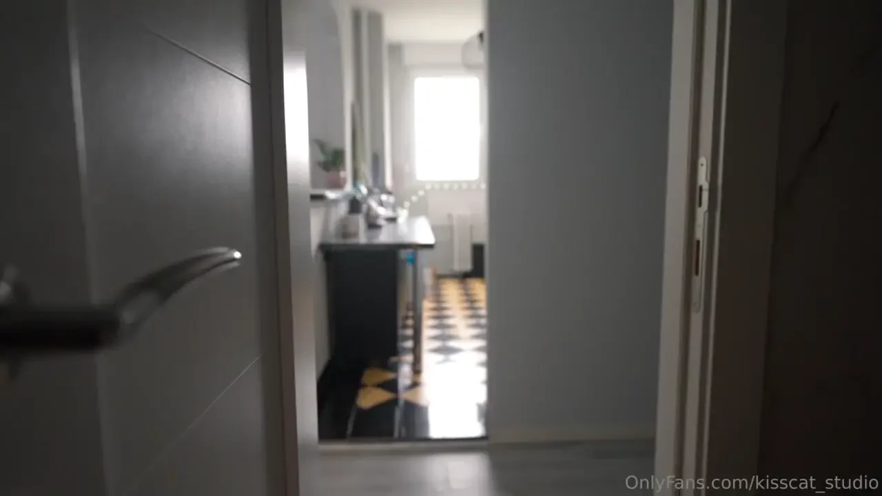 I came home and hoped to relax on the sofa with my fingers but in the 