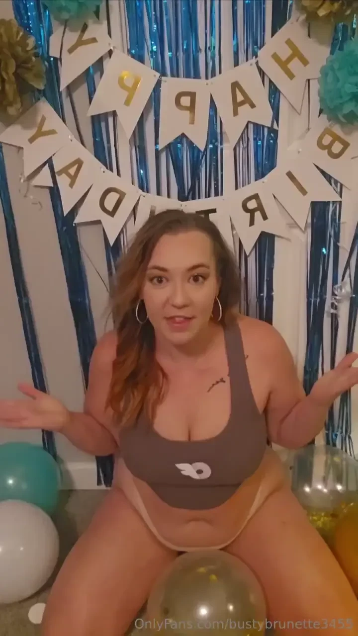 Birthday brunette croptop 