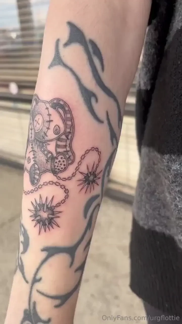 I don t think i ve posted my new tat on here yet here she is in all 