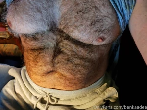 Hello my fans today some hairy tits some macro nipple pics and some part 8