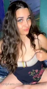Omg don t you love this booby bouncing videos swipe for more pics gt