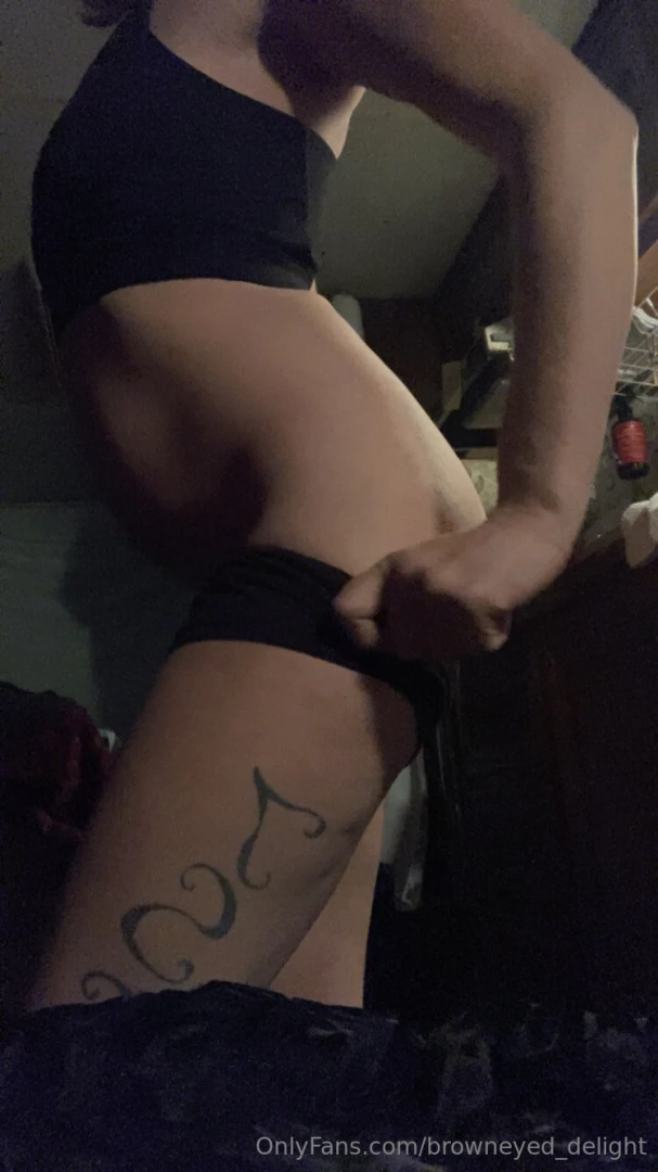 Get that early morning booty booty earlybird 