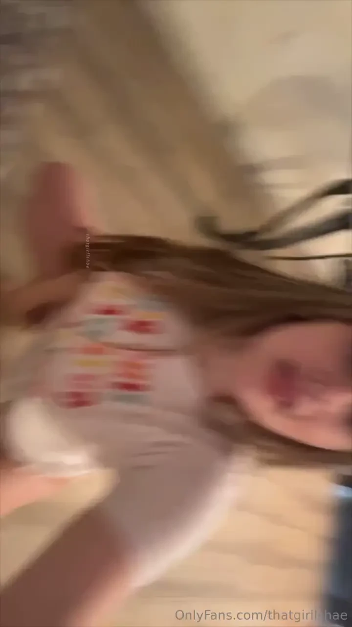 Bitch i look like money you can print my face on a dollar oh the 