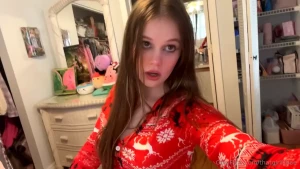 What if santa saw me in this outfit part 1