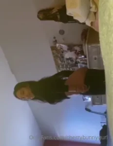 Hope you guys are having a good day i was on a facetime call with one