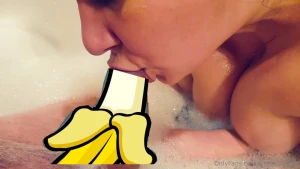 Girls it s important to eat a lot of fruit