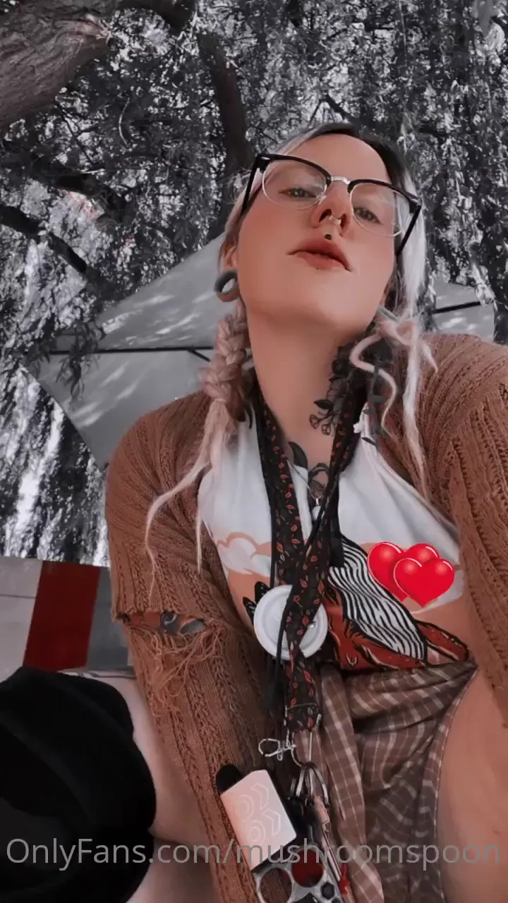 Oh someone save me take me away from this awful place this is exactly 