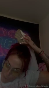 Who wants to press on me while kissing me as i squirt all over the