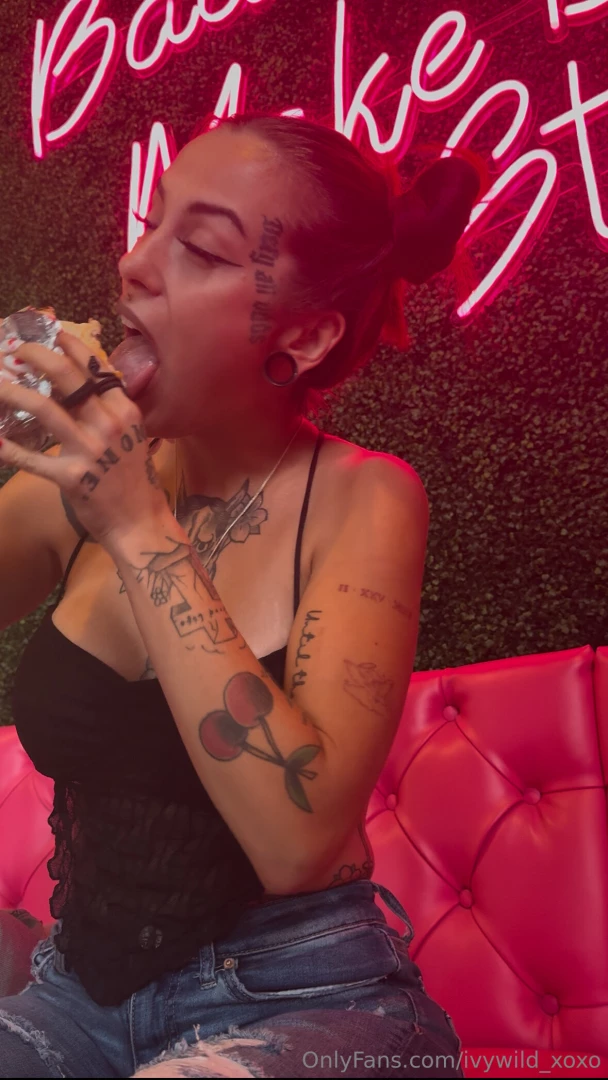 Always hungry amp mouth always open 