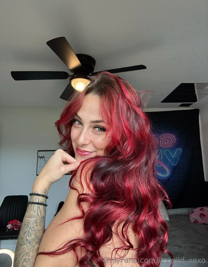 Hi do you think red heads do it better 