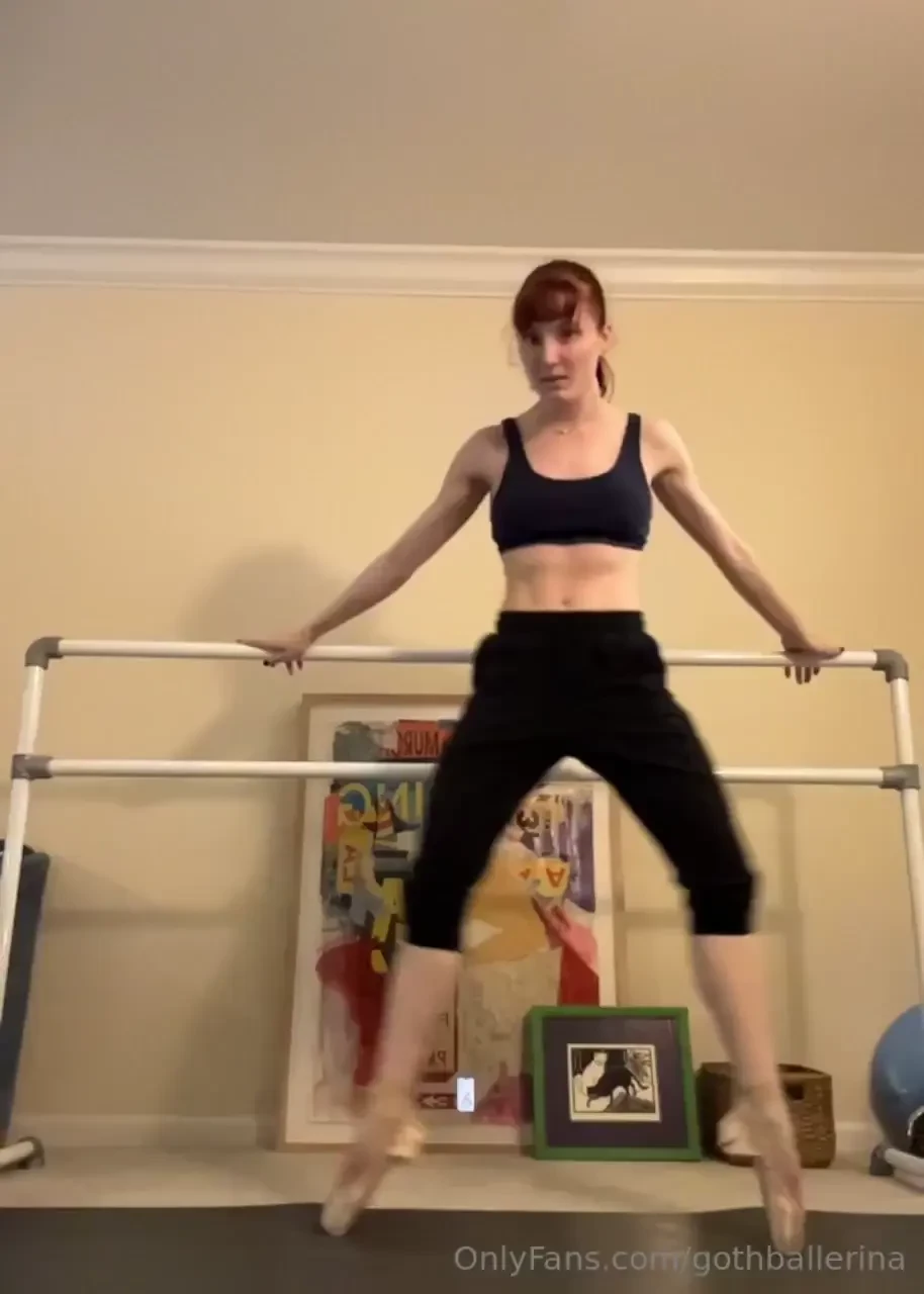 Sweaty little dance moment 