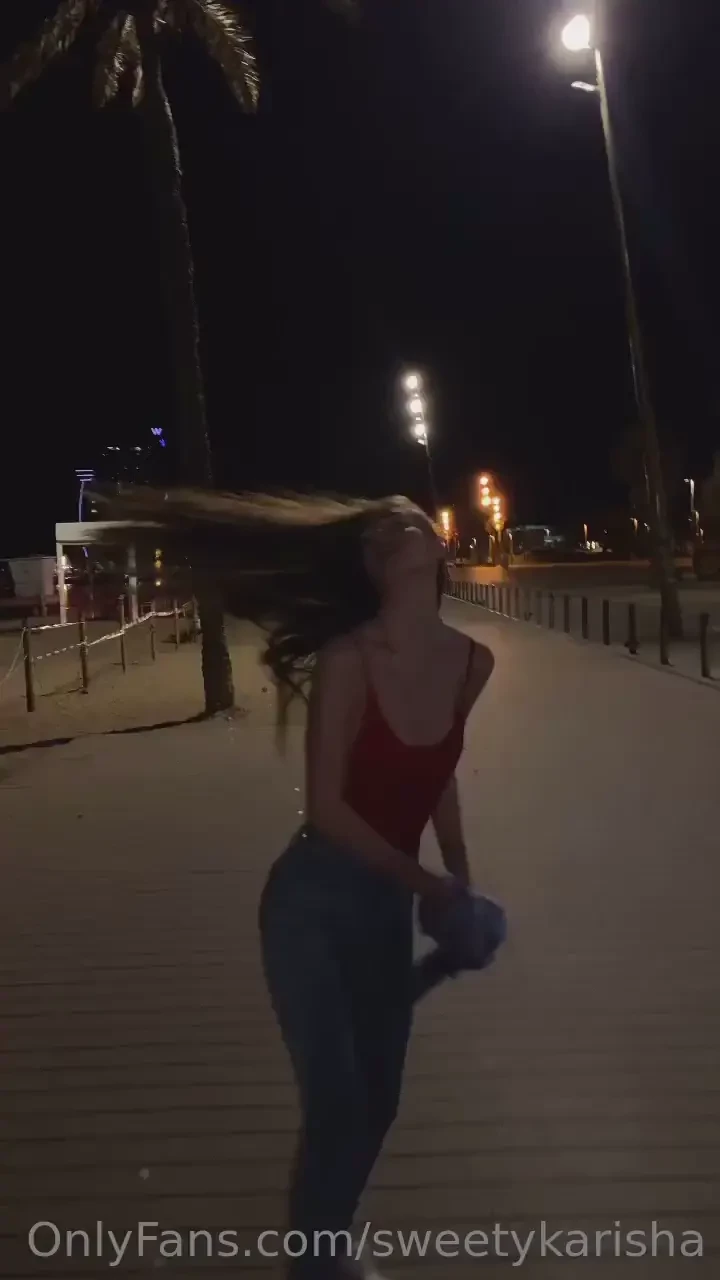 I love evening walks along the promenade 