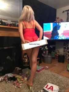Cum over here santa
