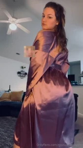 Just a naughty milf enjoying her alone time