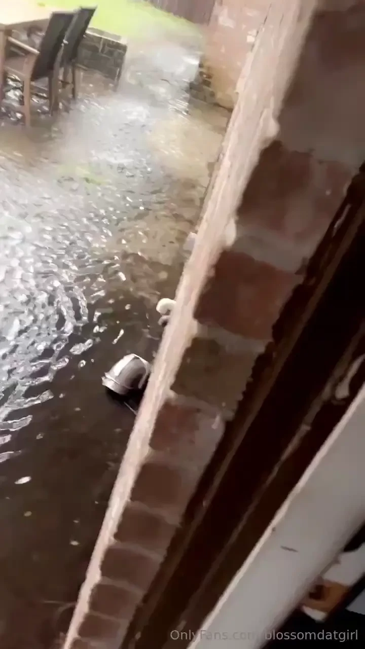 Pray for us in houston we been without power since 5-6 yesterday 