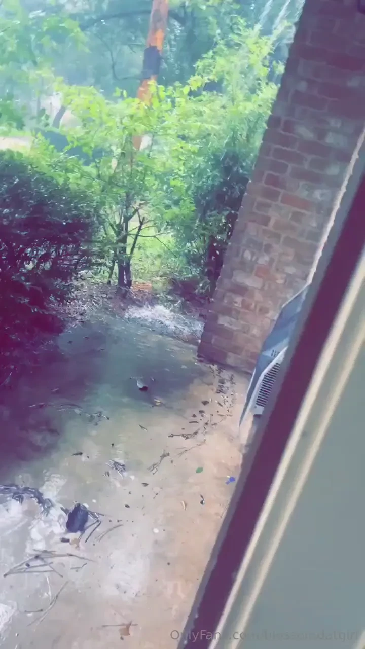 Pray for us in houston we been without power since 5-6 yesterday part 1 