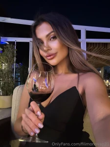 I want to go on a romantic date such a mood