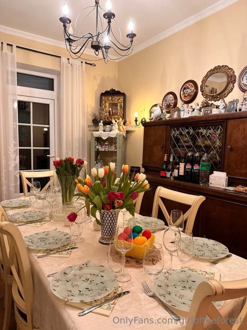 Kittens check out my dress also i found a photo of the easter table 